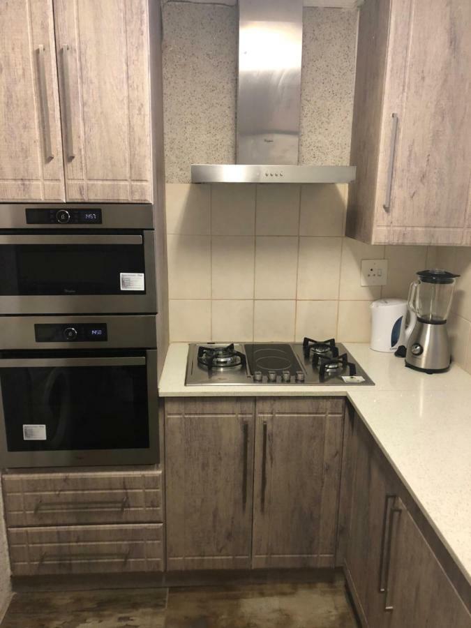 Summer Sands - Durban North Beach Accommodation Екстериор снимка