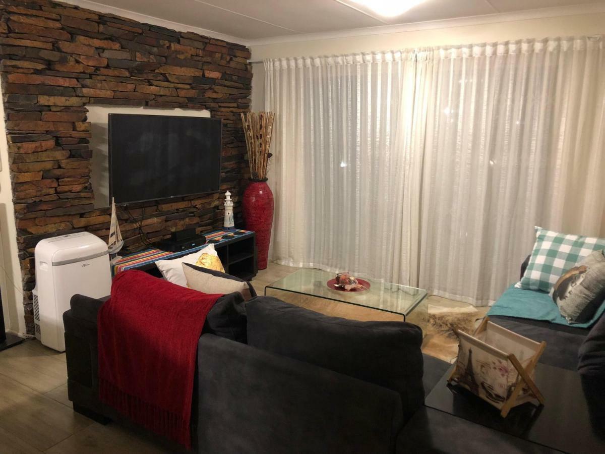 Summer Sands - Durban North Beach Accommodation Екстериор снимка